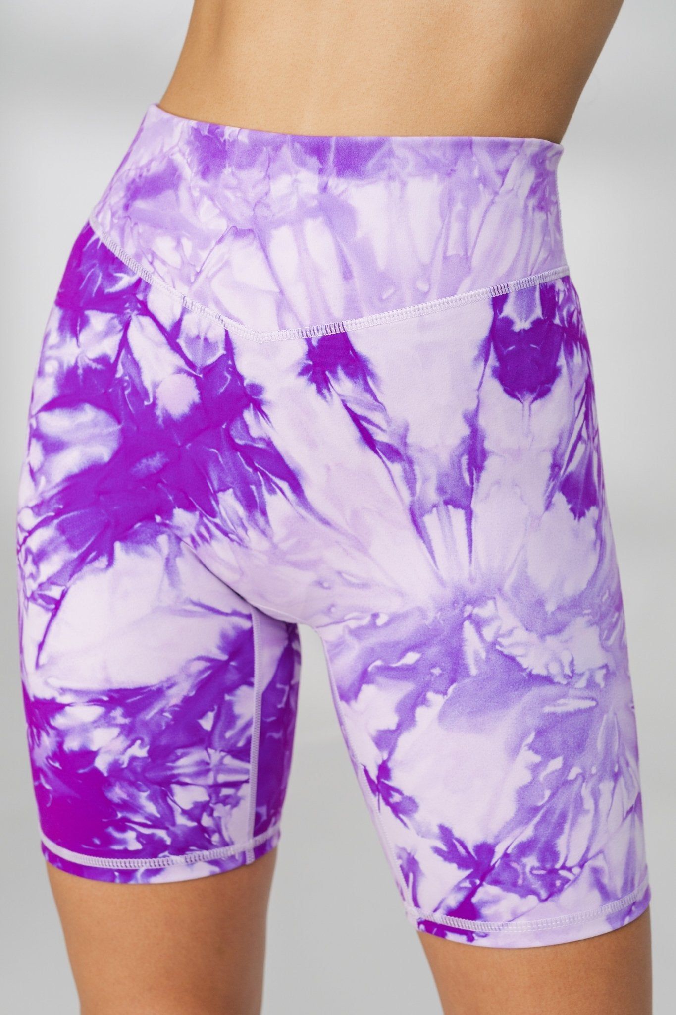 The Cloud Rider Short - Northern Lights - Revitalized sold by Balance Athletica product image thumbnail 5