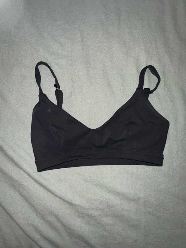 The Cloud V Bra - Midnight - Revitalized sold by Balance Athletica product image thumbnail 5