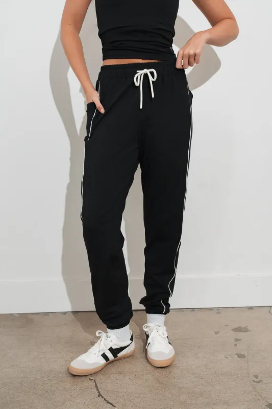 Vitality Motive Jogger - Midnight Contrast made by Vitality