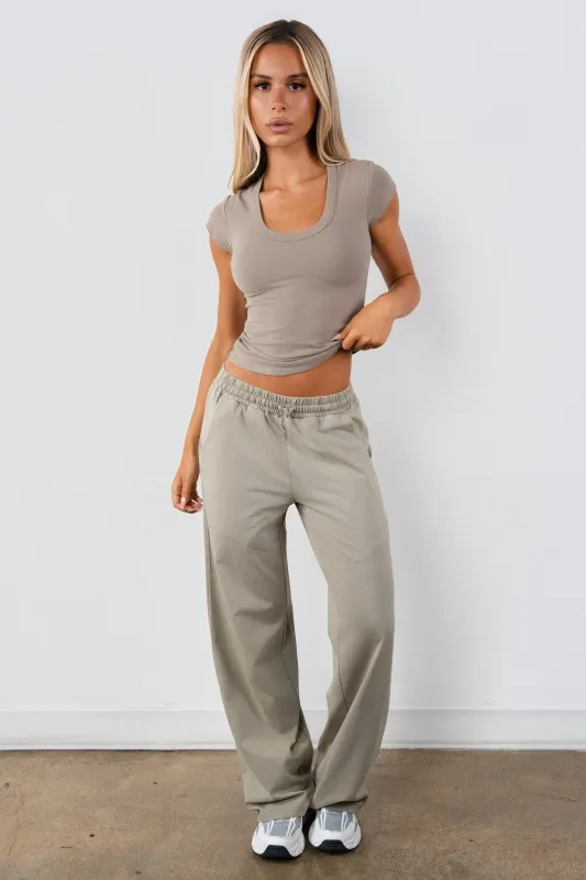 Vitality Essence Weekend Pant - Hazelnut made by Vitality