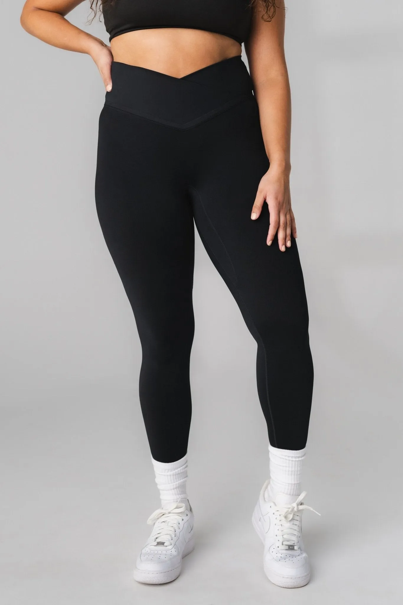 Vitality Daydream V Pant - Midnight sold by Balance Athletica