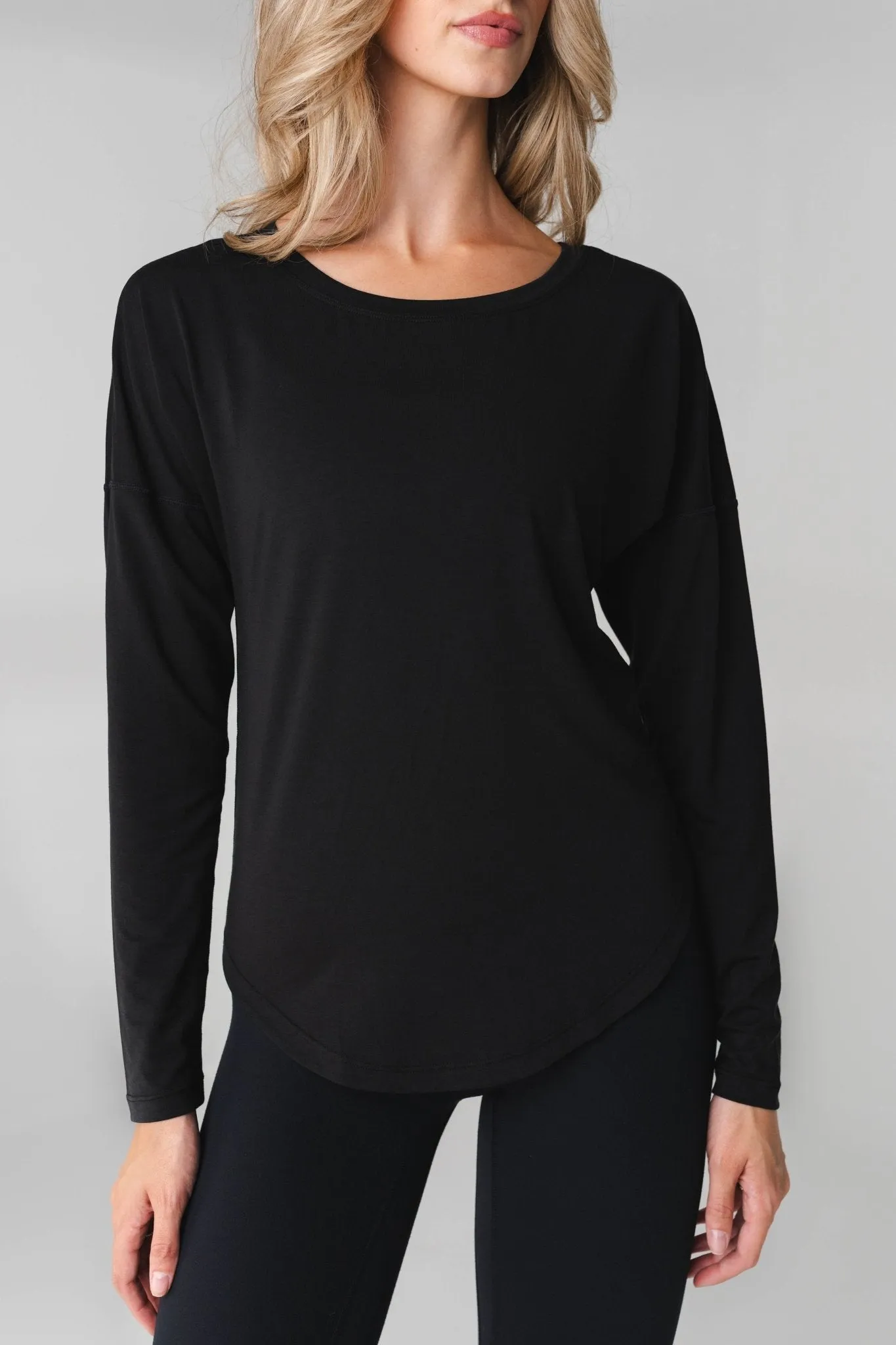Vitality Versa Full Long Sleeve - Midnight sold by Balance Athletica product image thumbnail 3
