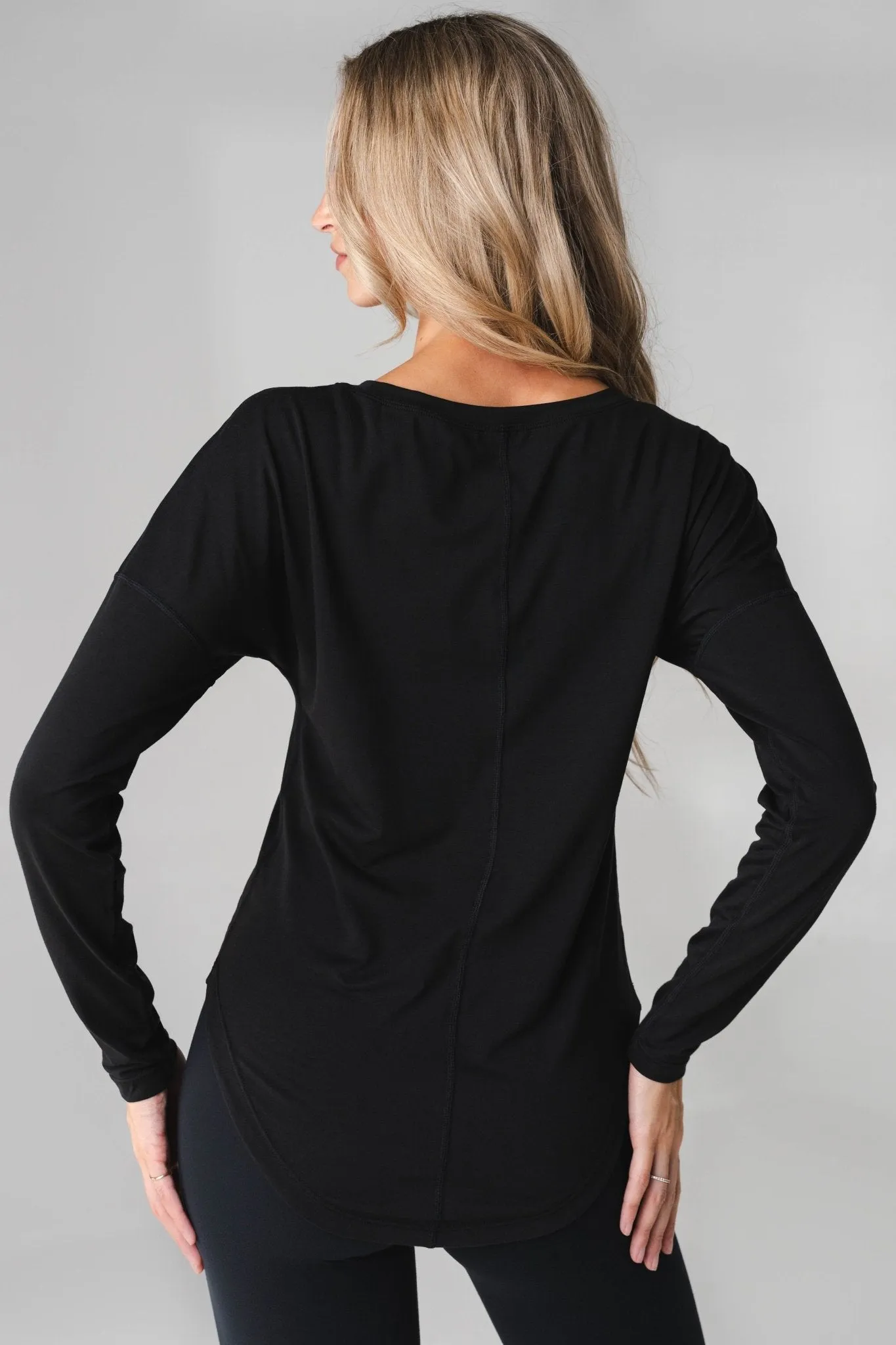 Vitality Versa Full Long Sleeve - Midnight sold by Balance Athletica product image thumbnail 4