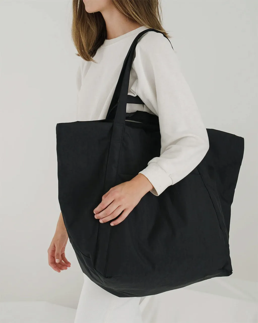 Travel Cloud Bag - Black sold by ban.do product image thumbnail 2