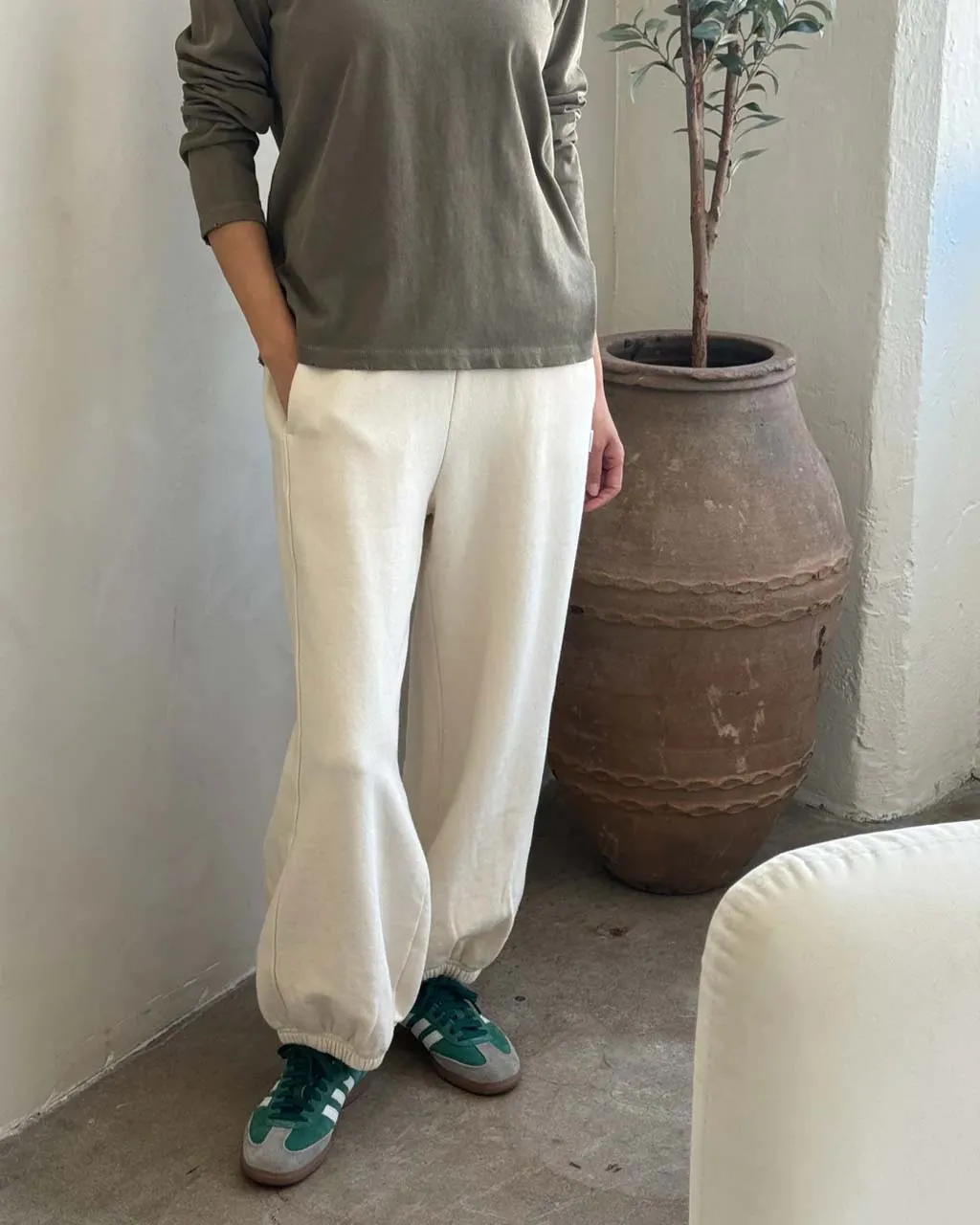 French Terry Balloon Pants - Naturel sold by ban.do product image thumbnail 2
