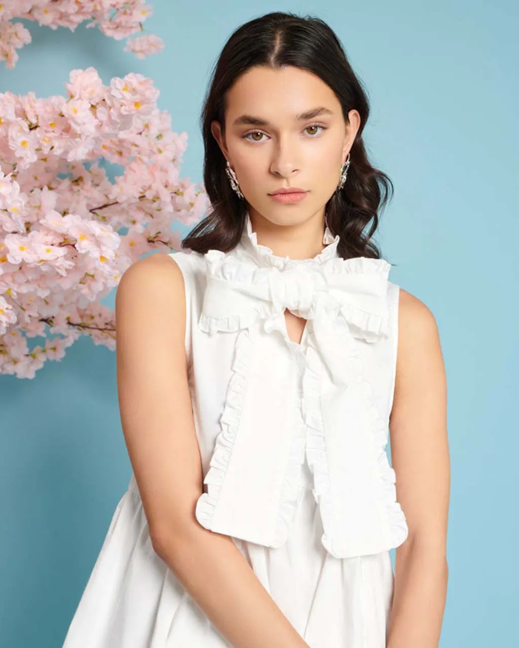 Enchanted Bow Dress - True White sold by ban.do product image thumbnail 3