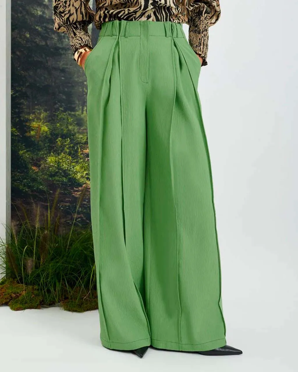 Hollis Wide Leg Trousers - Pear Green sold by ban.do