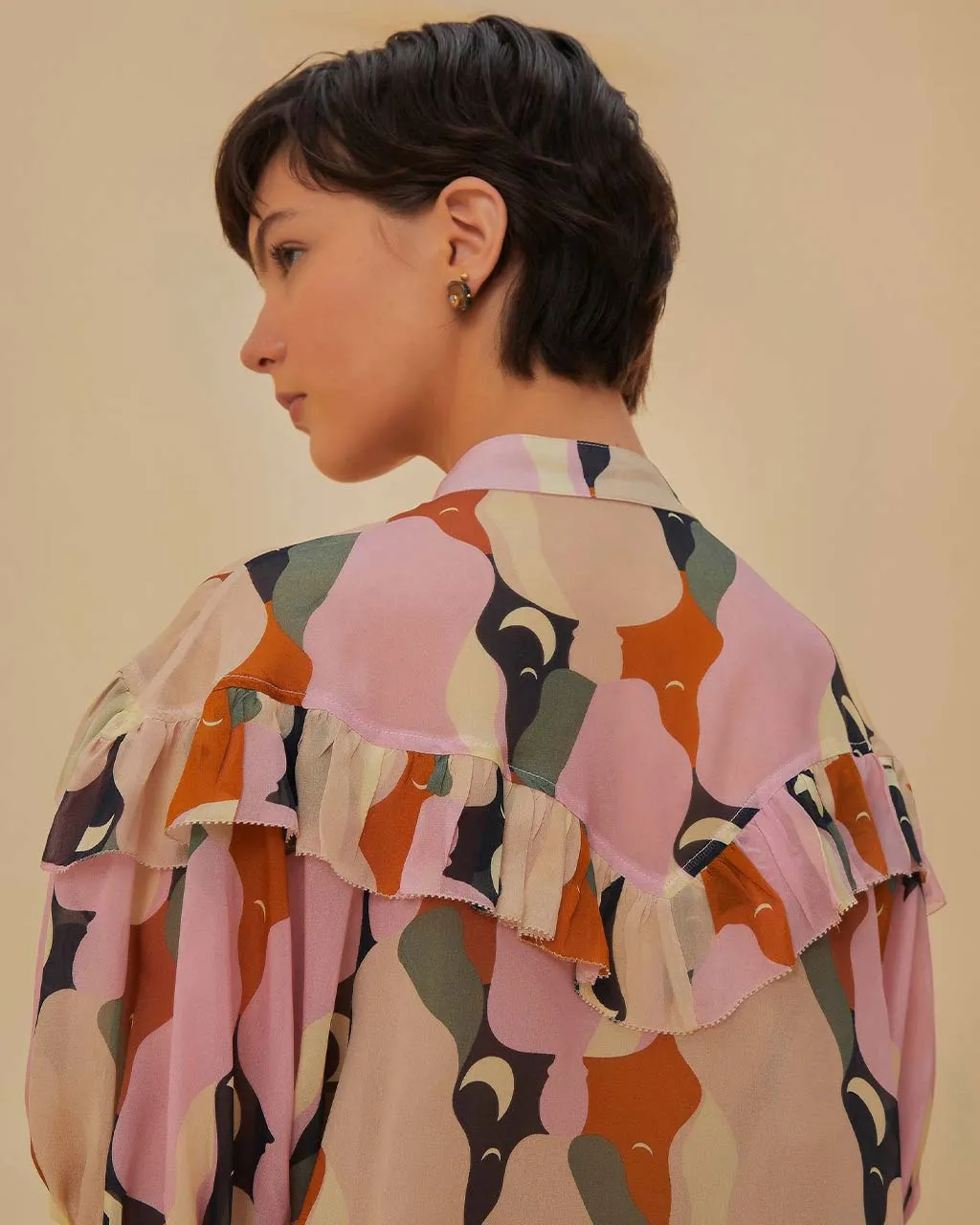 The Kiss Multicolor Short Sleeve Blouse sold by ban.do product image thumbnail 3