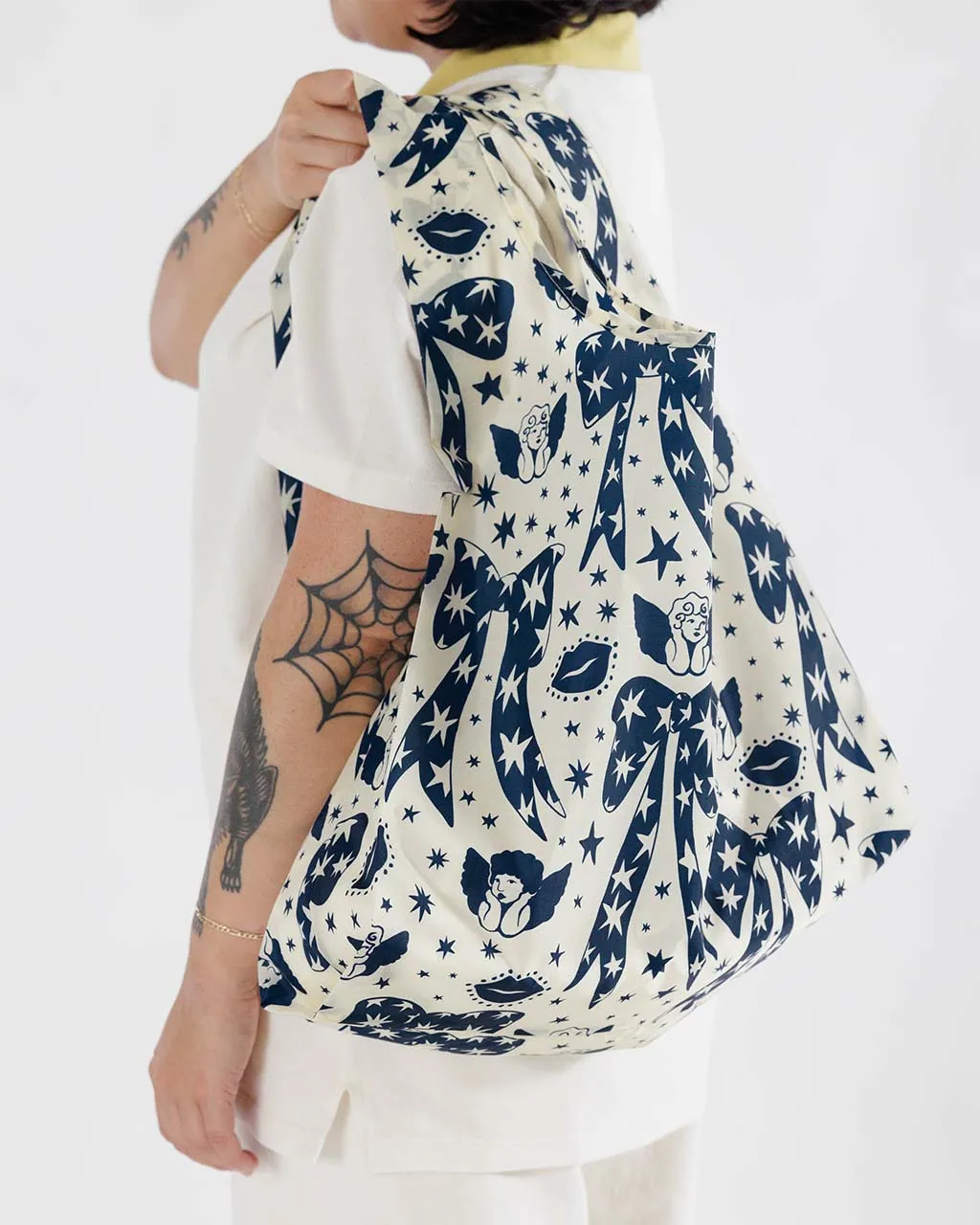 Standard Baggu - Cherub Bows sold by ban.do product image thumbnail 2