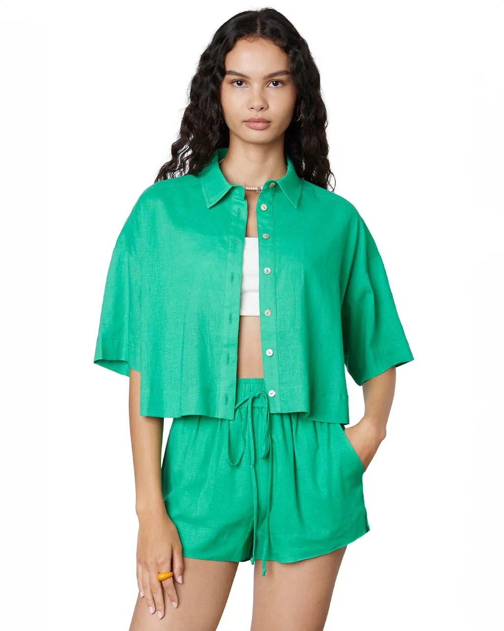 Cropped Boxy Shirt - Kelly sold by ban.do
