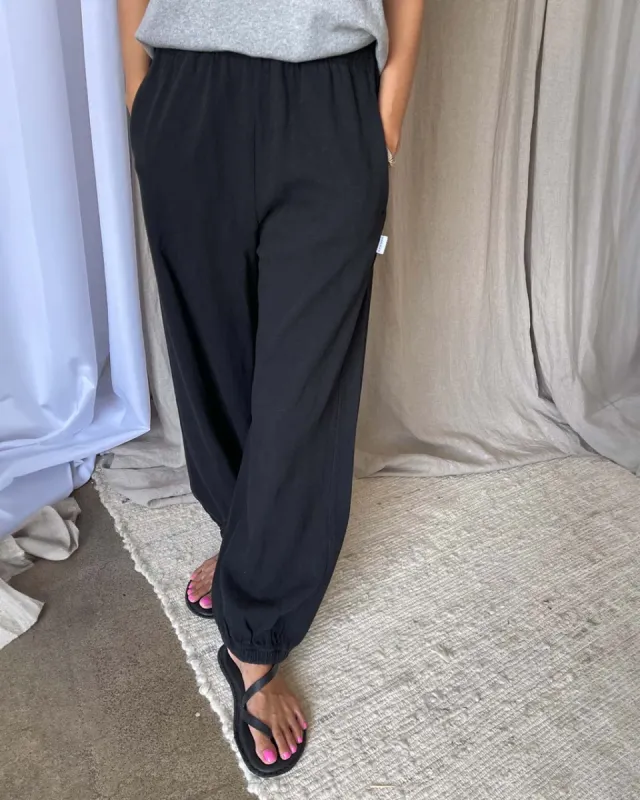 Balloon Pants - Black sold by ban.do