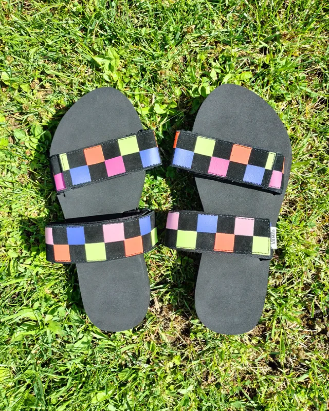 Cayucas Slide Mega Platform - Multi sold by ban.do