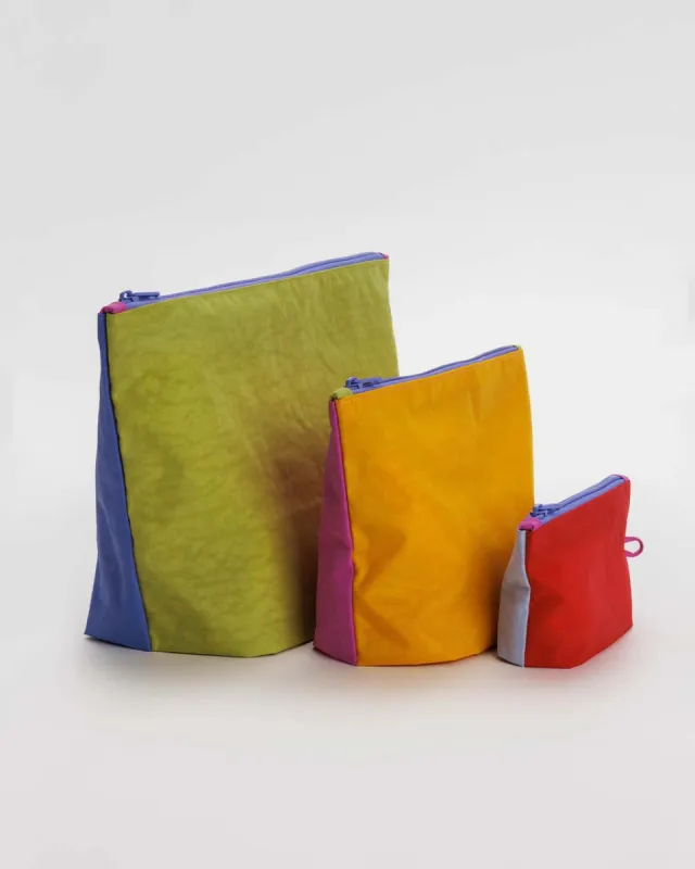 Go Pouch Set - Vacation Colorblock sold by ban.do
