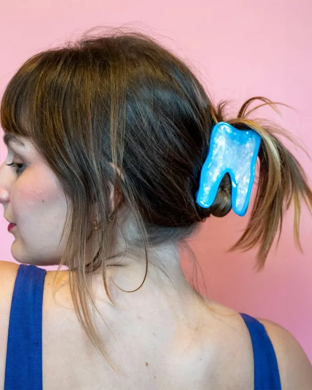 Wisdom Tooth Hair Claw sold by ban.do