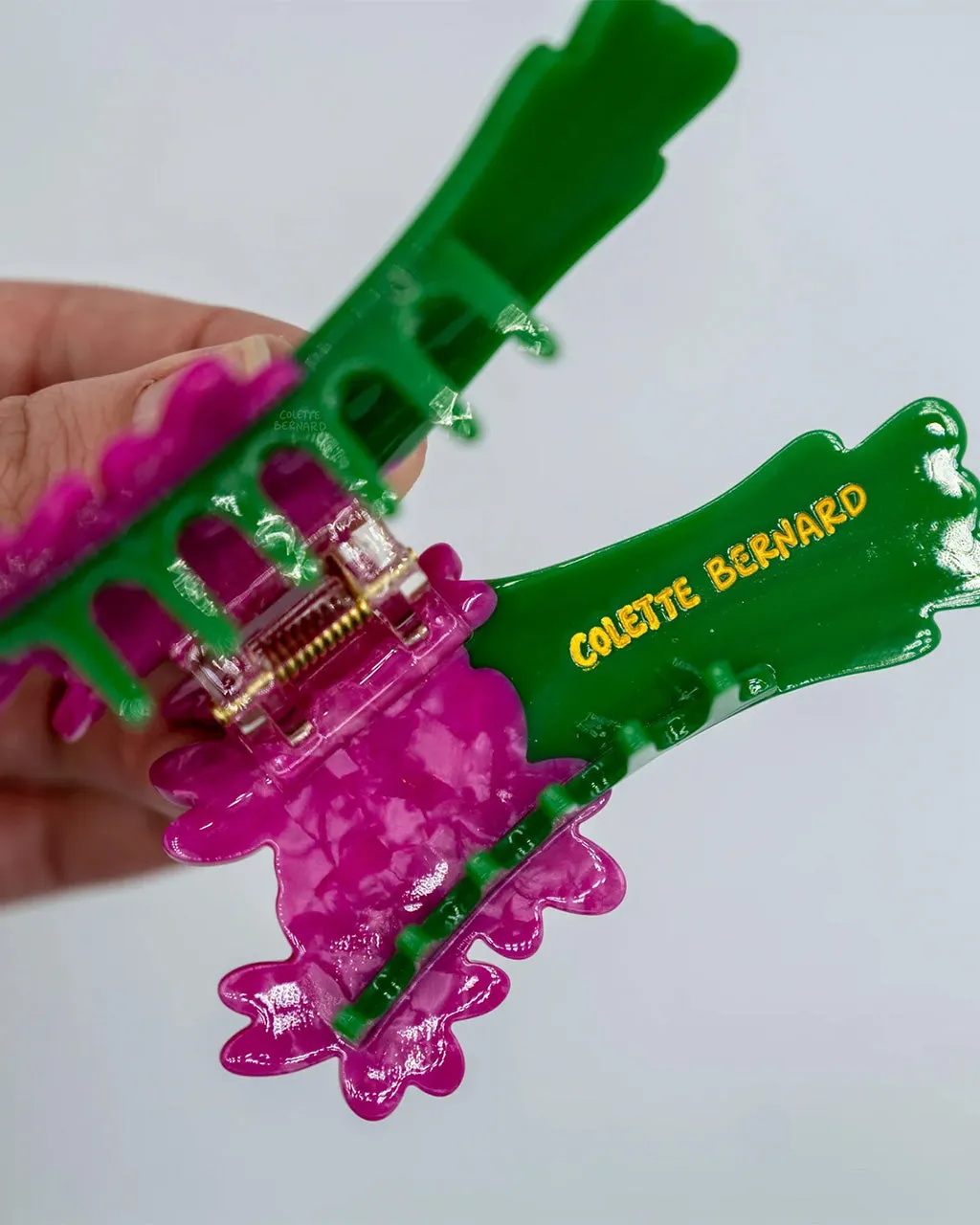 Bouquet of Flowers Hair Claw sold by ban.do product image thumbnail 3