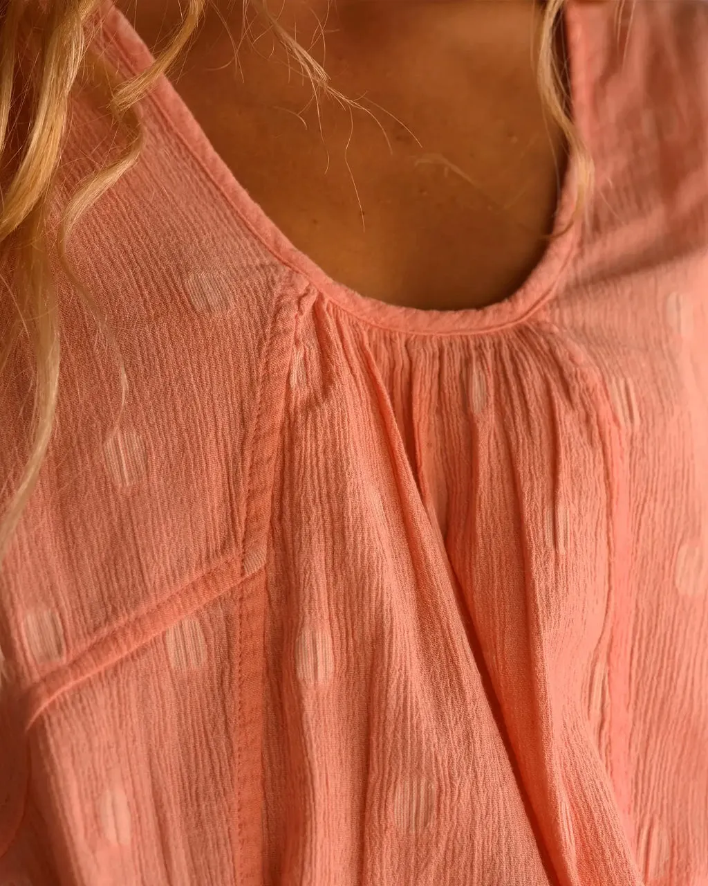 Sol Kaftan - Pink Dot sold by ban.do product image thumbnail 4