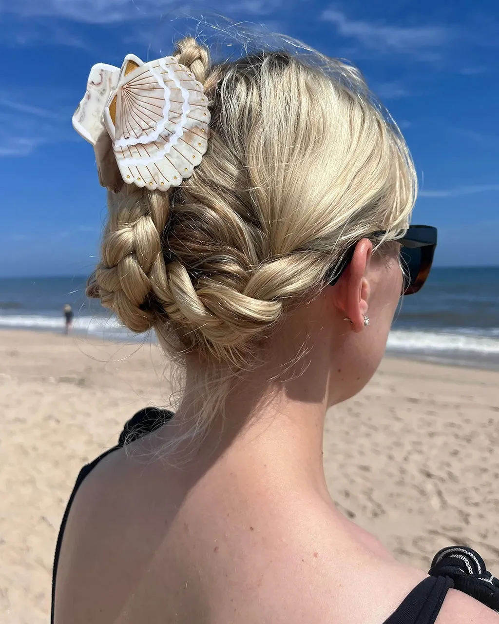 Hand-Painted Seashell Claw Hair Clip sold by ban.do product image thumbnail 3