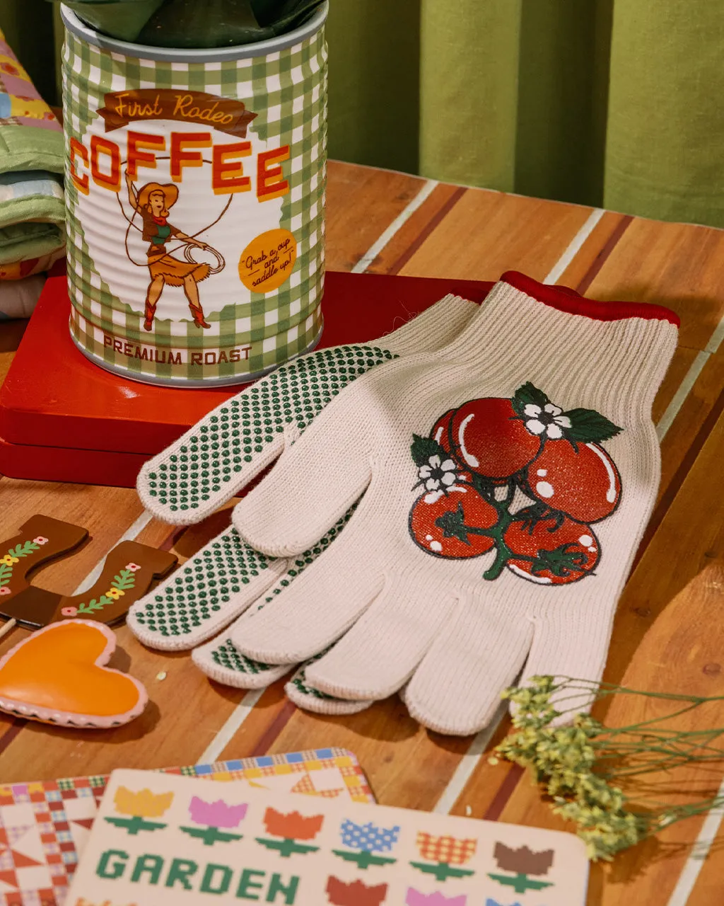 Gardening Gloves - Tomato Bunches sold by ban.do product image thumbnail 2