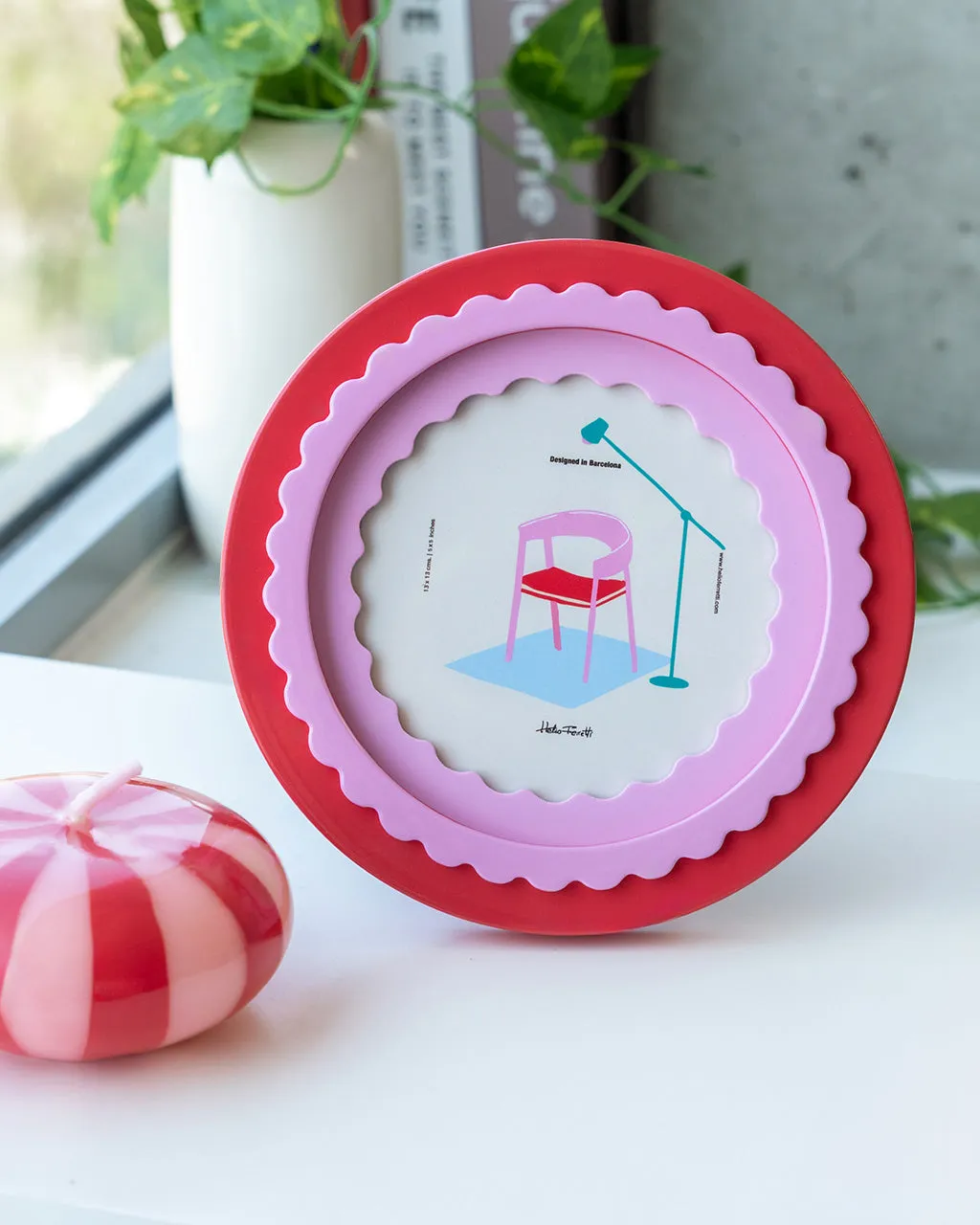 Round Glossy Red Photo Frame sold by ban.do product image thumbnail 3
