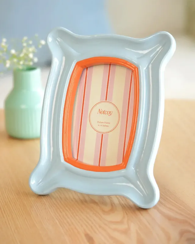 Marshmallow Picture Frame made by ban.do