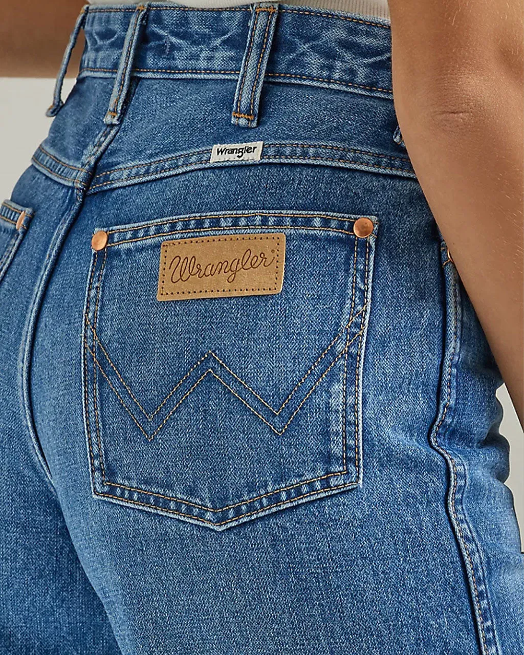 Worldwide High Rise Crop Jeans - Preloved sold by ban.do product image thumbnail 3
