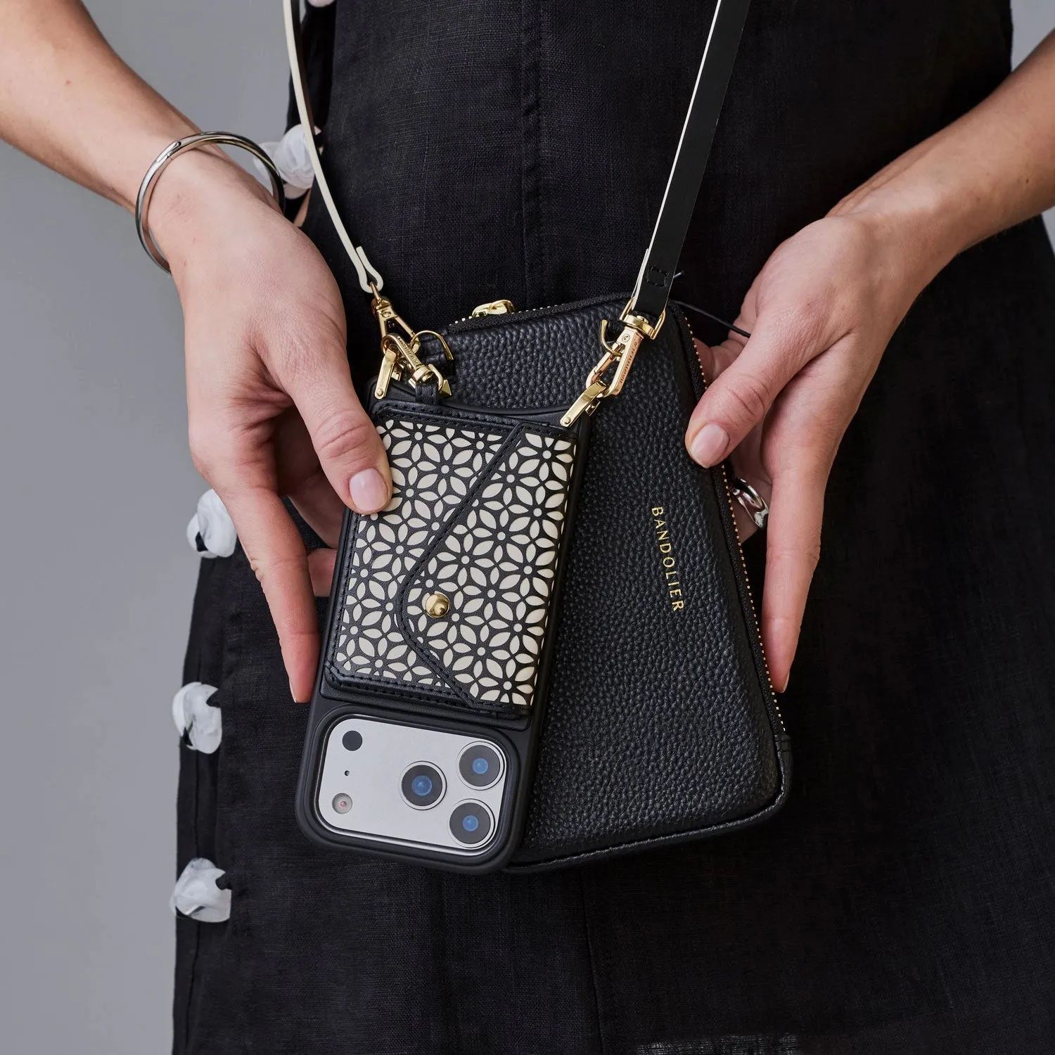 Mira Magnet Essentials Set - Black Ivory/Gold sold by Bandolier product image thumbnail 2