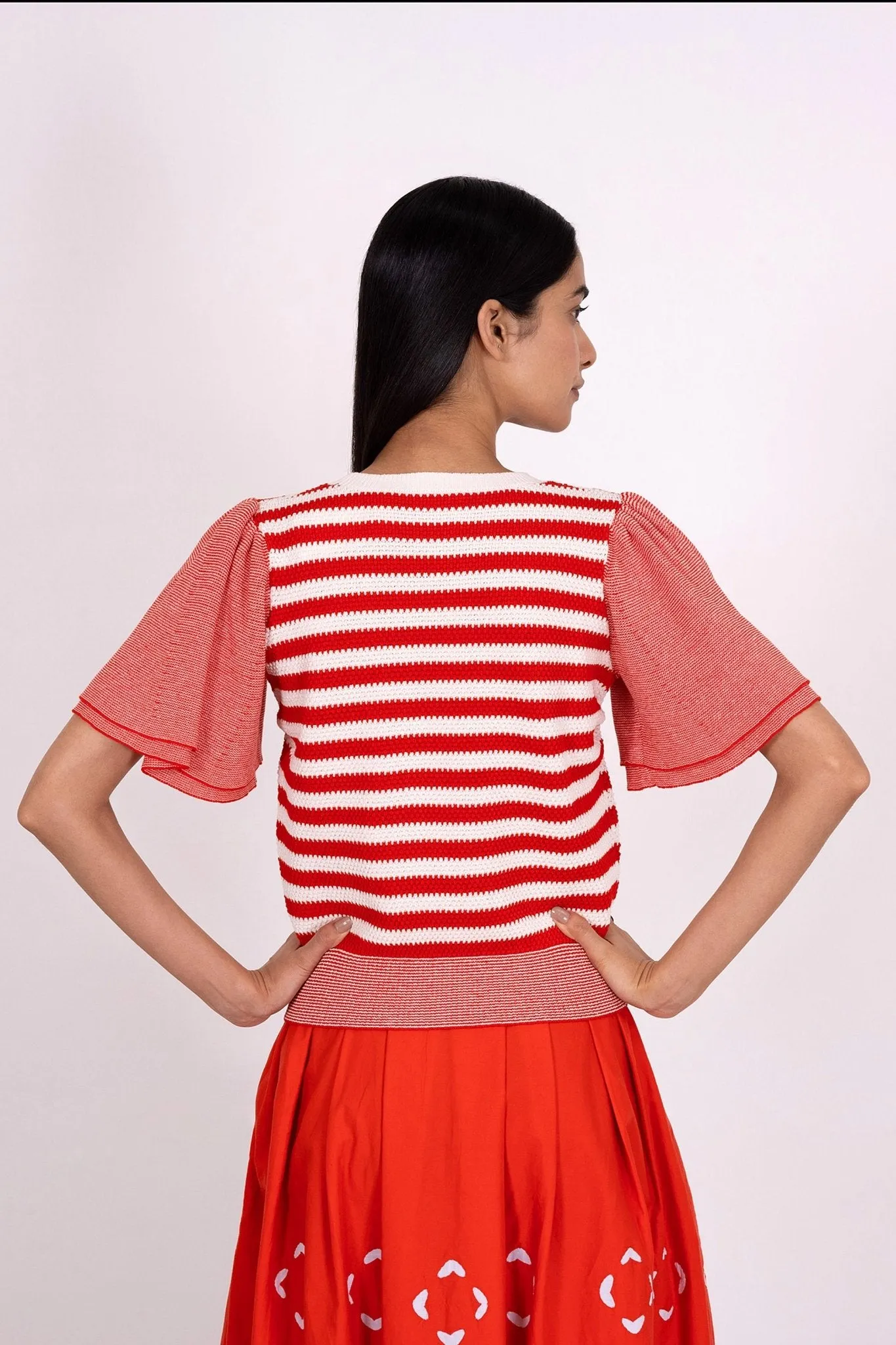 Leia Pinch Stripe Crewneck Fire sold by Banjanan product image thumbnail 3