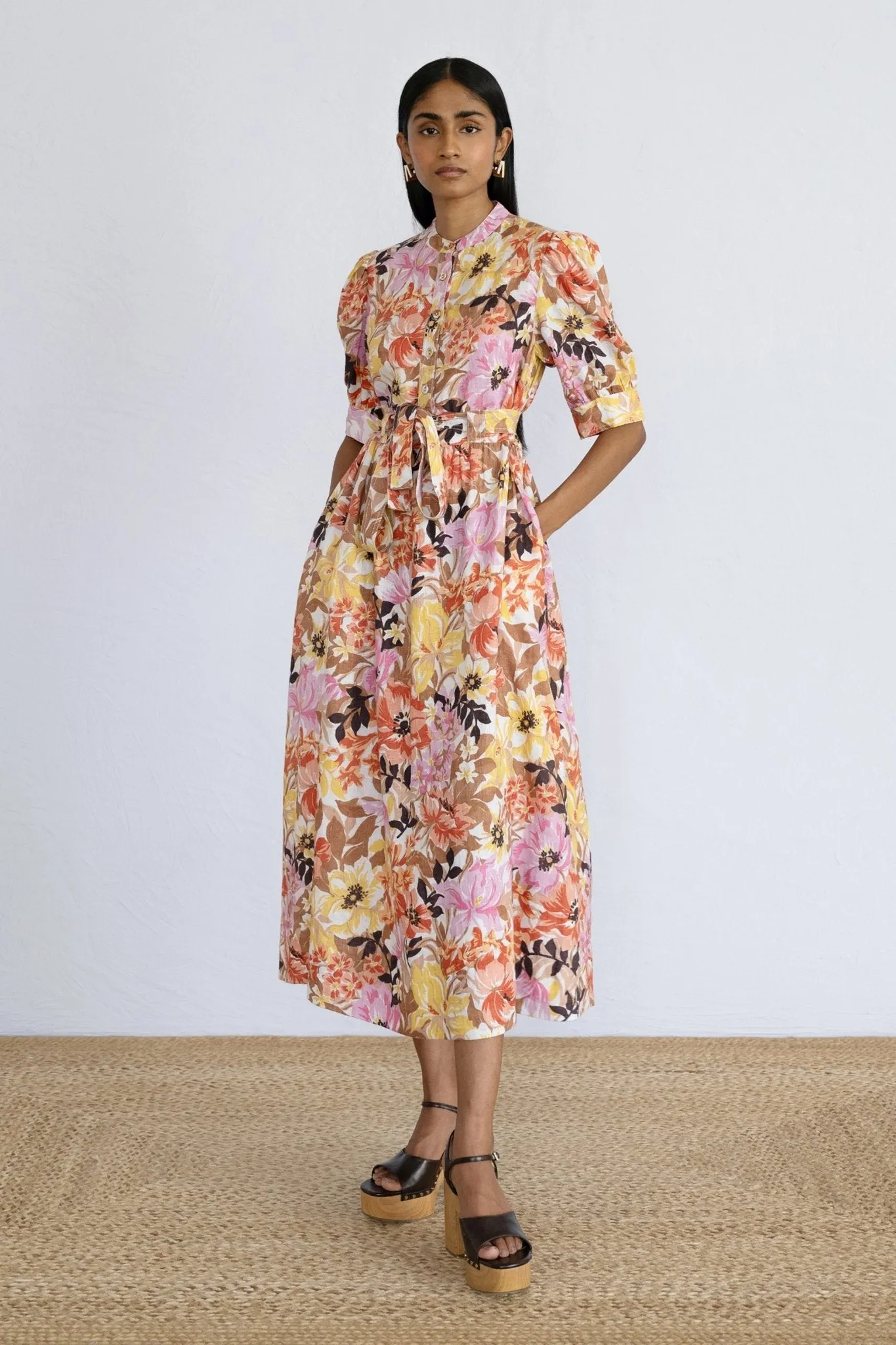 Daffodil Dress Bouquet Antique sold by Banjanan