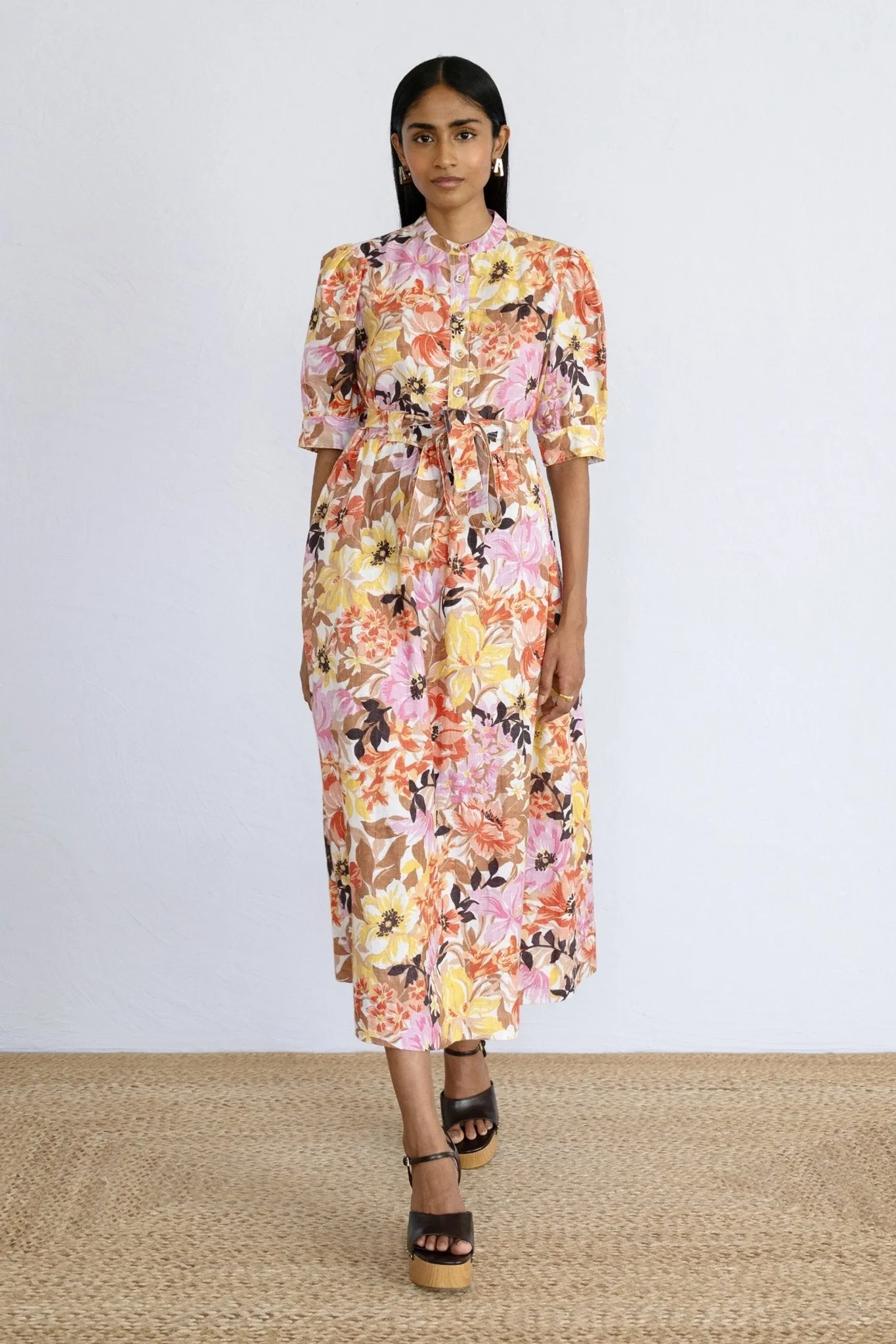 Daffodil Dress Bouquet Antique sold by Banjanan product image thumbnail 5