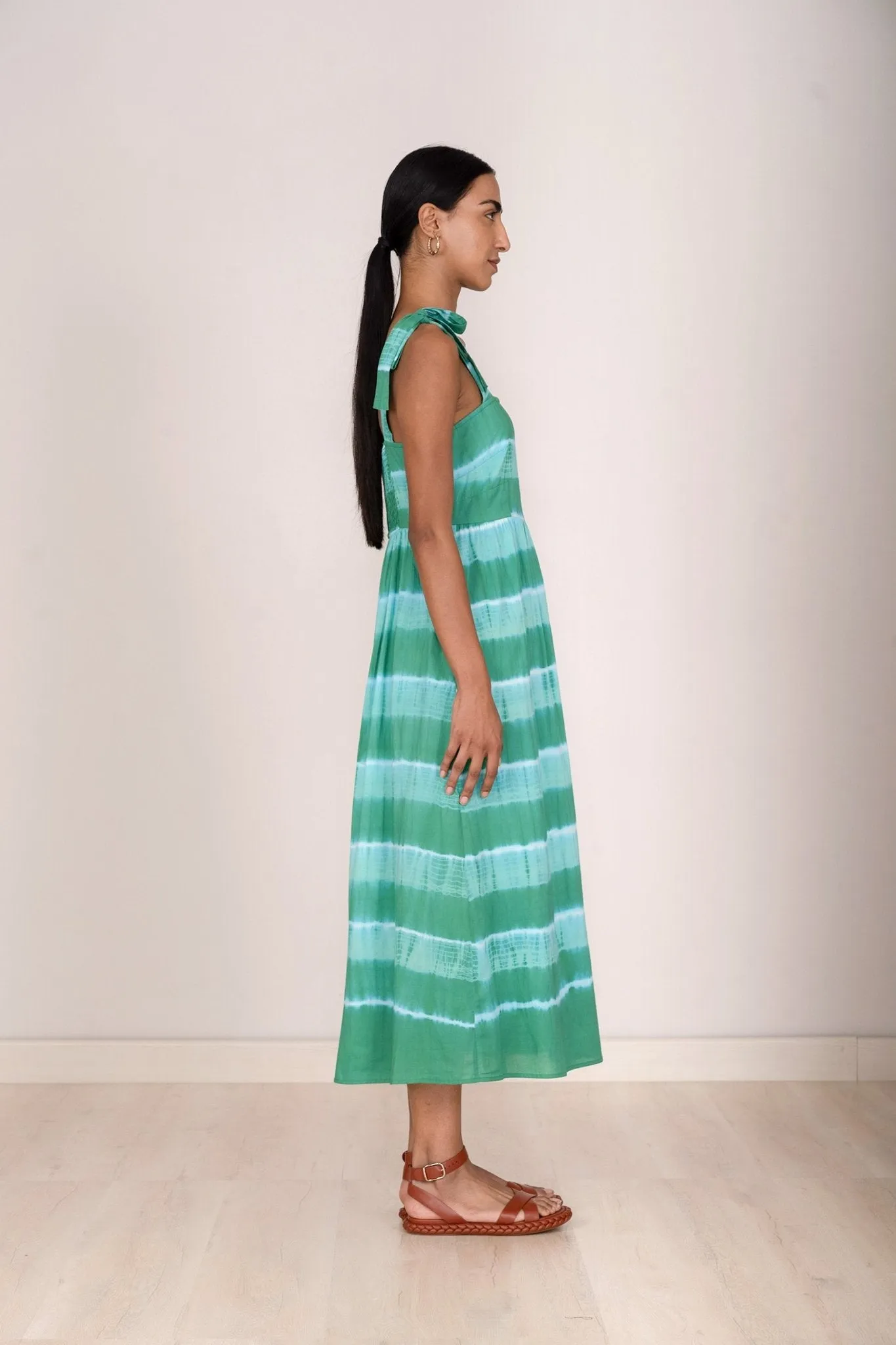 Ginerva Dress Hand Tie Dye Emerald sold by Banjanan product image thumbnail 5