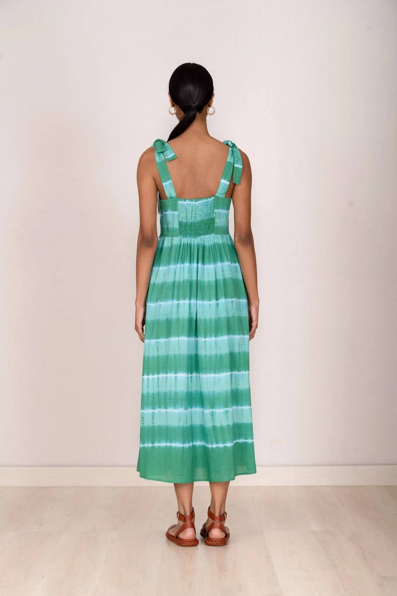 Ginerva Dress Hand Tie Dye Emerald sold by Banjanan product image thumbnail 3