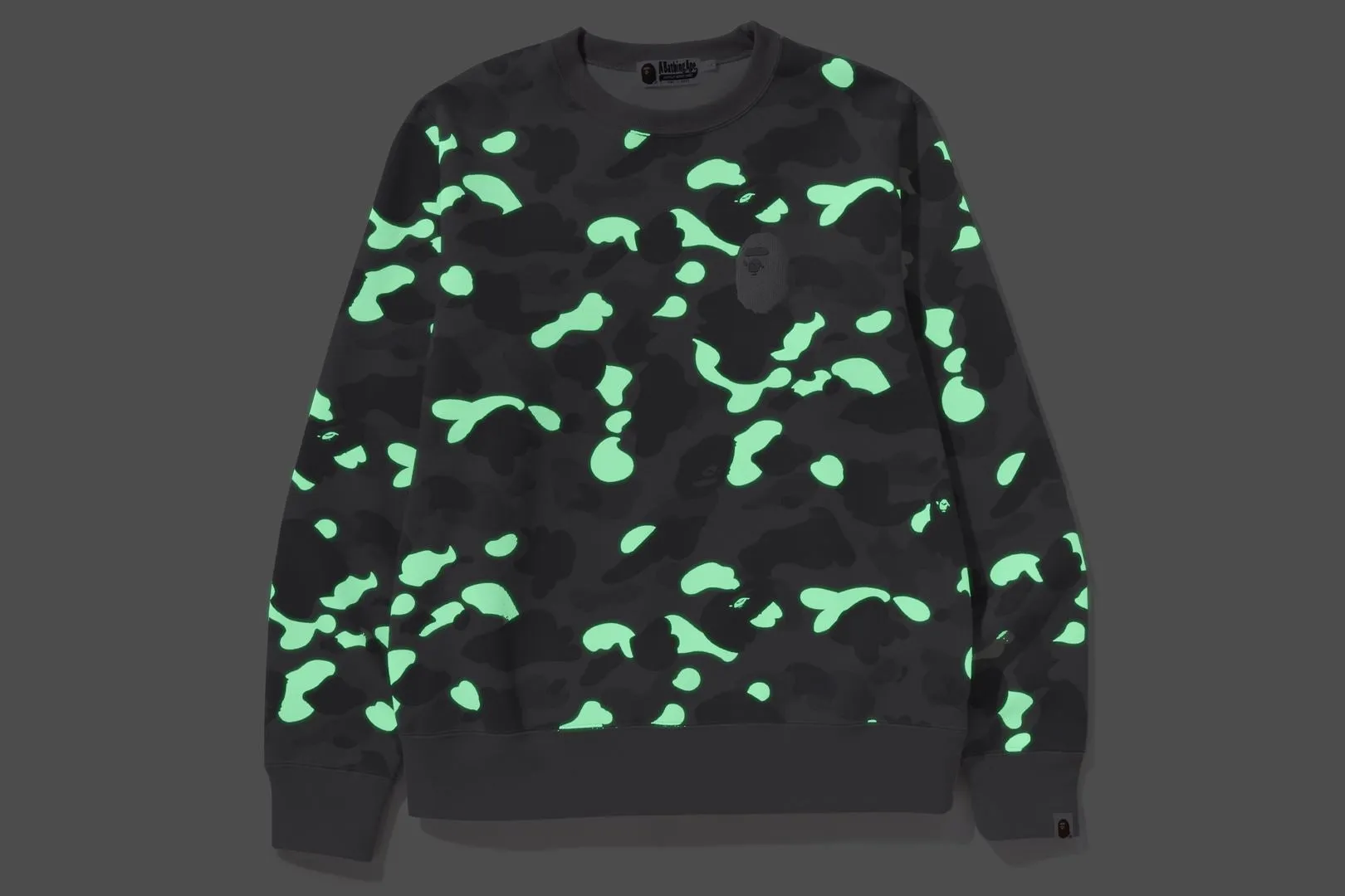 CITY CAMO LARGE APE HEAD CREWNECK sold by Bape product image thumbnail 3