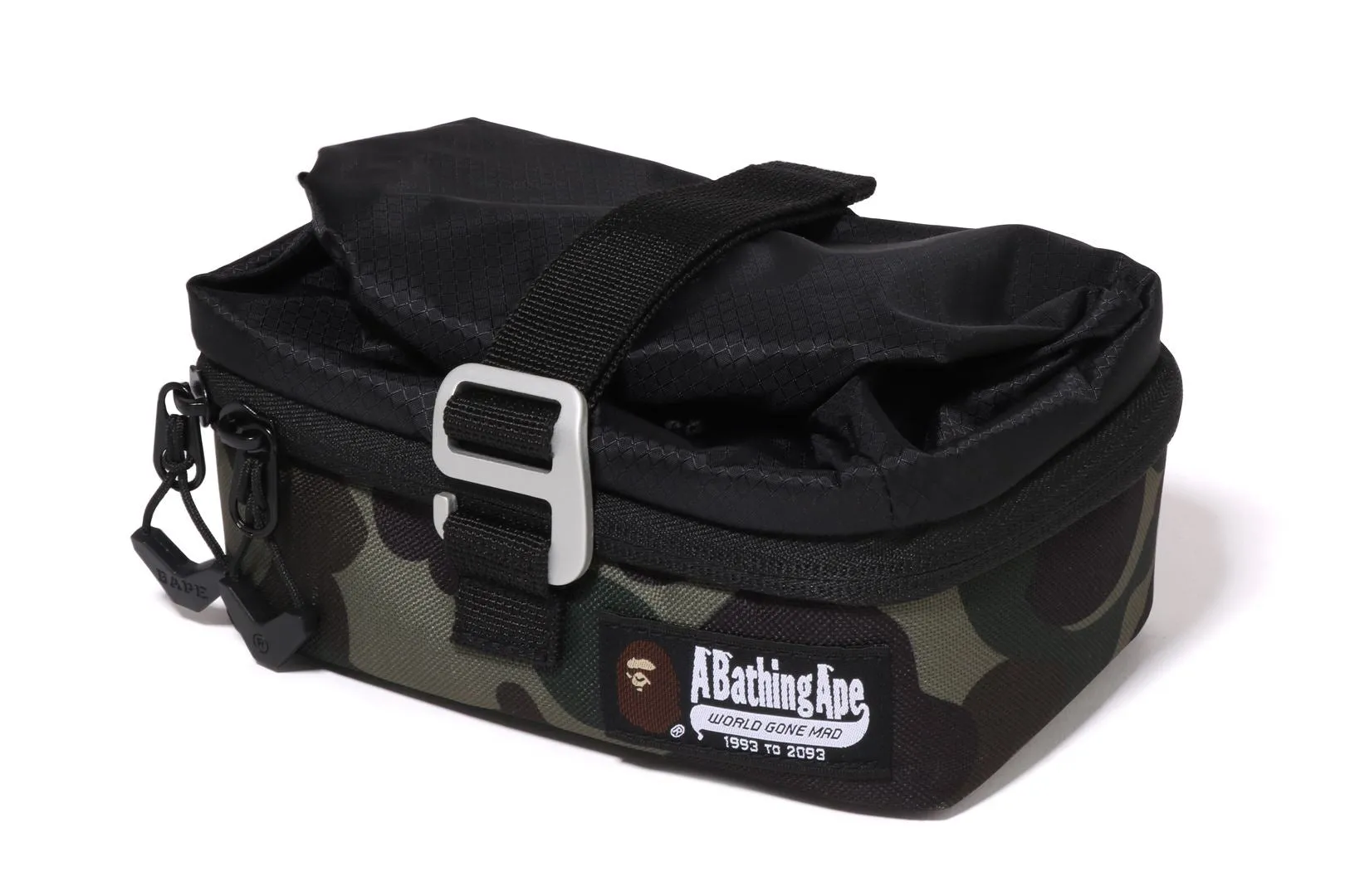 BAPE CAMO BAG IN COOLER sold by Bape product image thumbnail 2