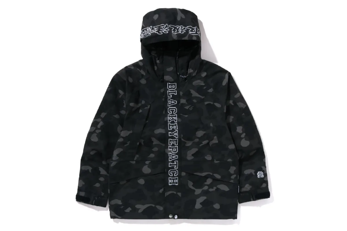 Bape シャークカモ　スノーボードジャケット　サイズ:L A BATHING APE® Laminated Camo Snowboard Jacket | Bape