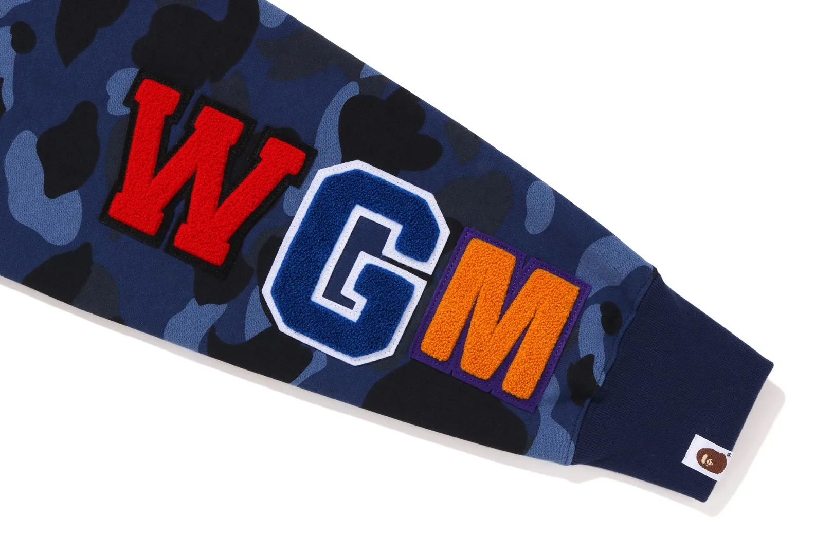 COLOR CAMO EMBROIDERY SHARK CREWNECK sold by Bape product image thumbnail 2