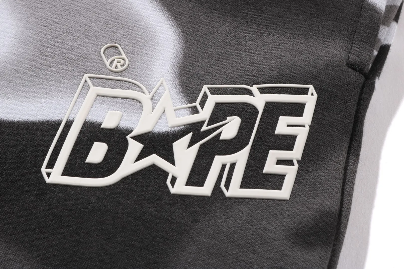 LIQUID CAMO BAPE STA SWEAT PANTS sold by Bape product image thumbnail 3