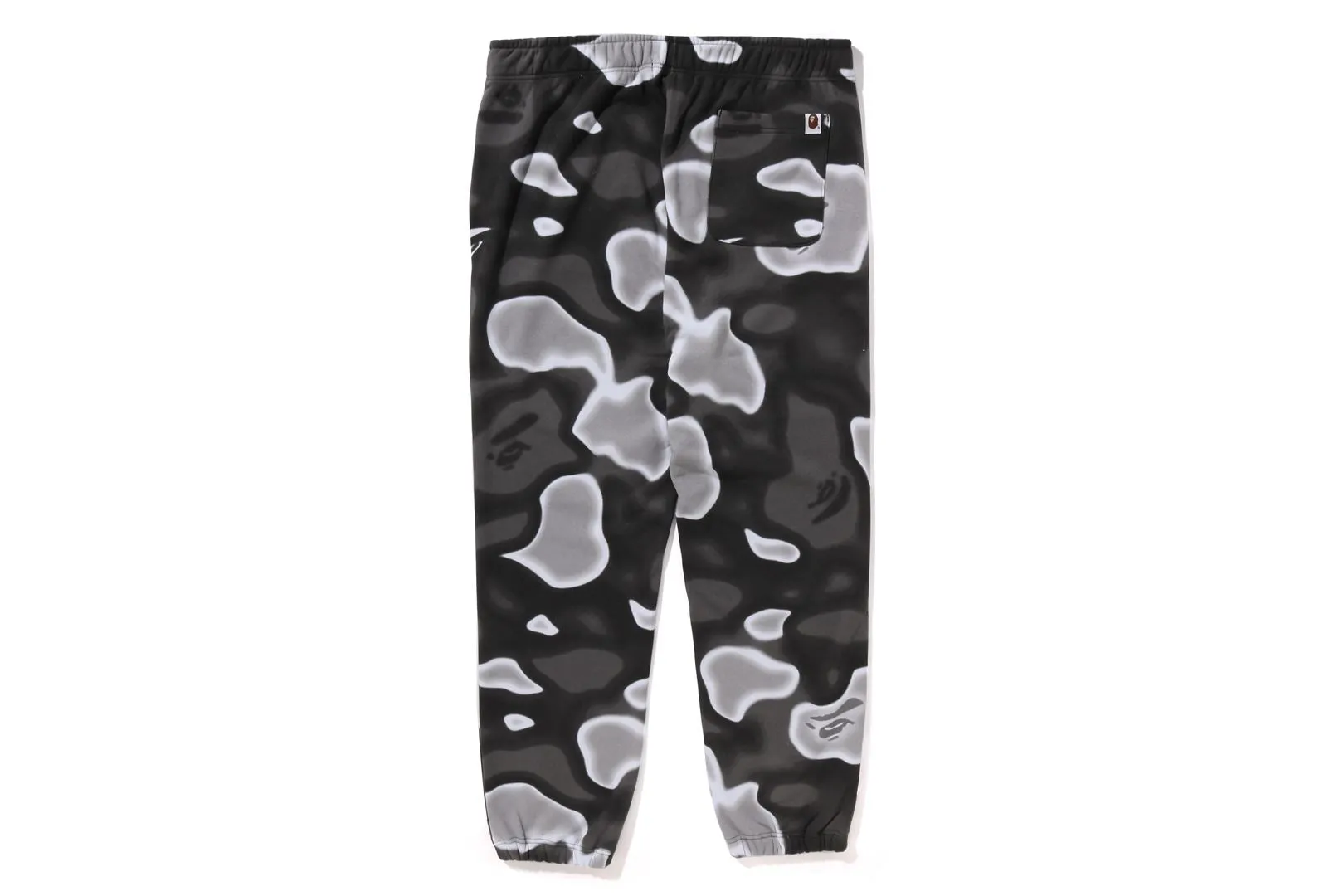 LIQUID CAMO BAPE STA SWEAT PANTS sold by Bape product image thumbnail 2