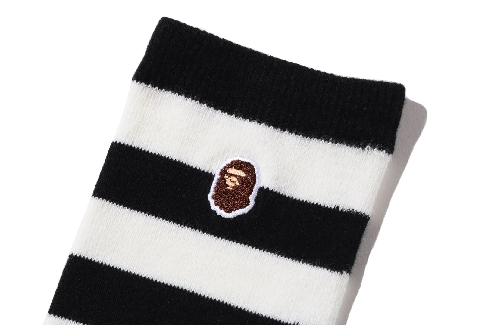 APE HEAD ONE POINT HOOP SOCKS sold by Bape product image thumbnail 2