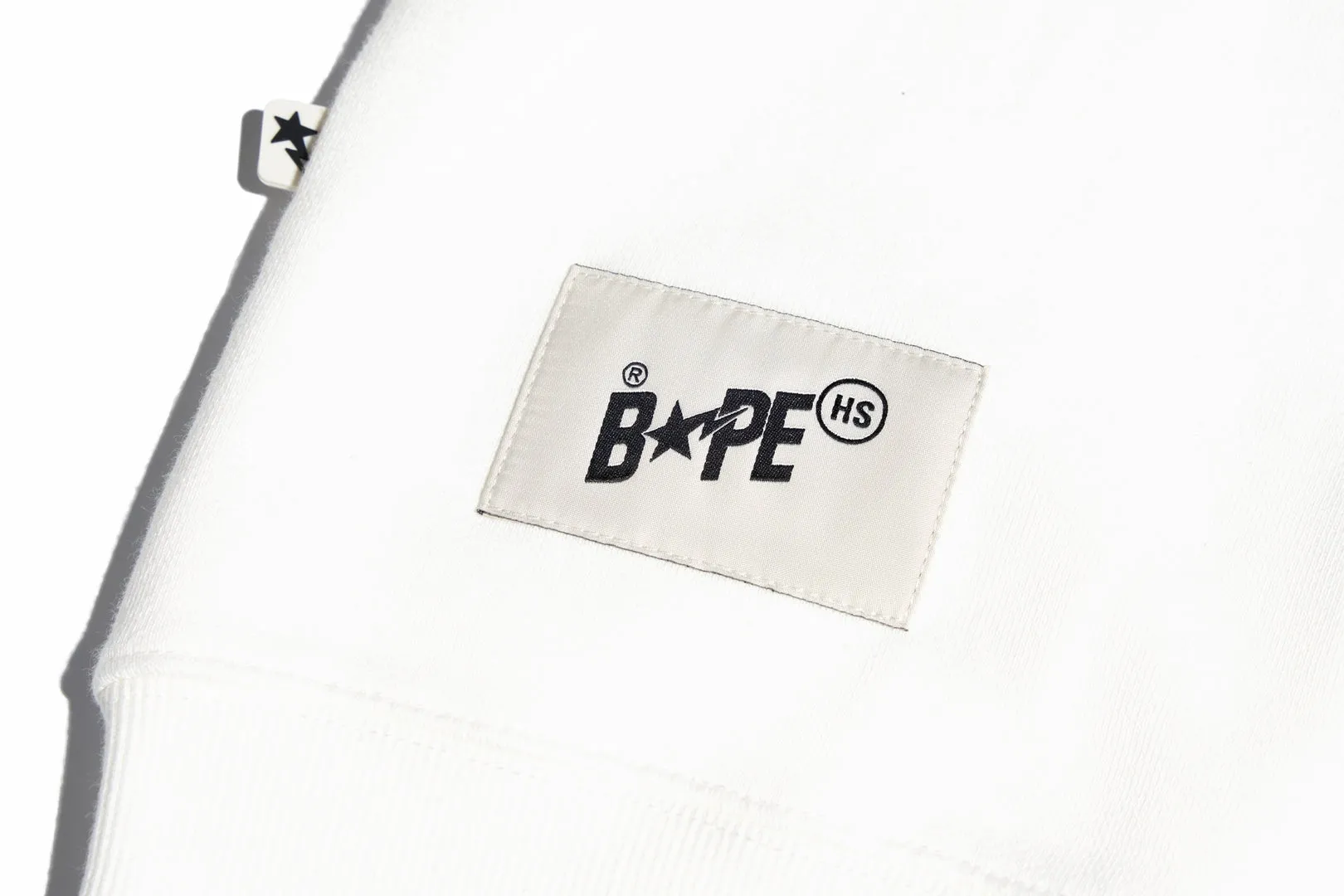 【 BAPE X HIGHSNOBIETY 】FULL ZIP HOODIE sold by Bape product image thumbnail 4