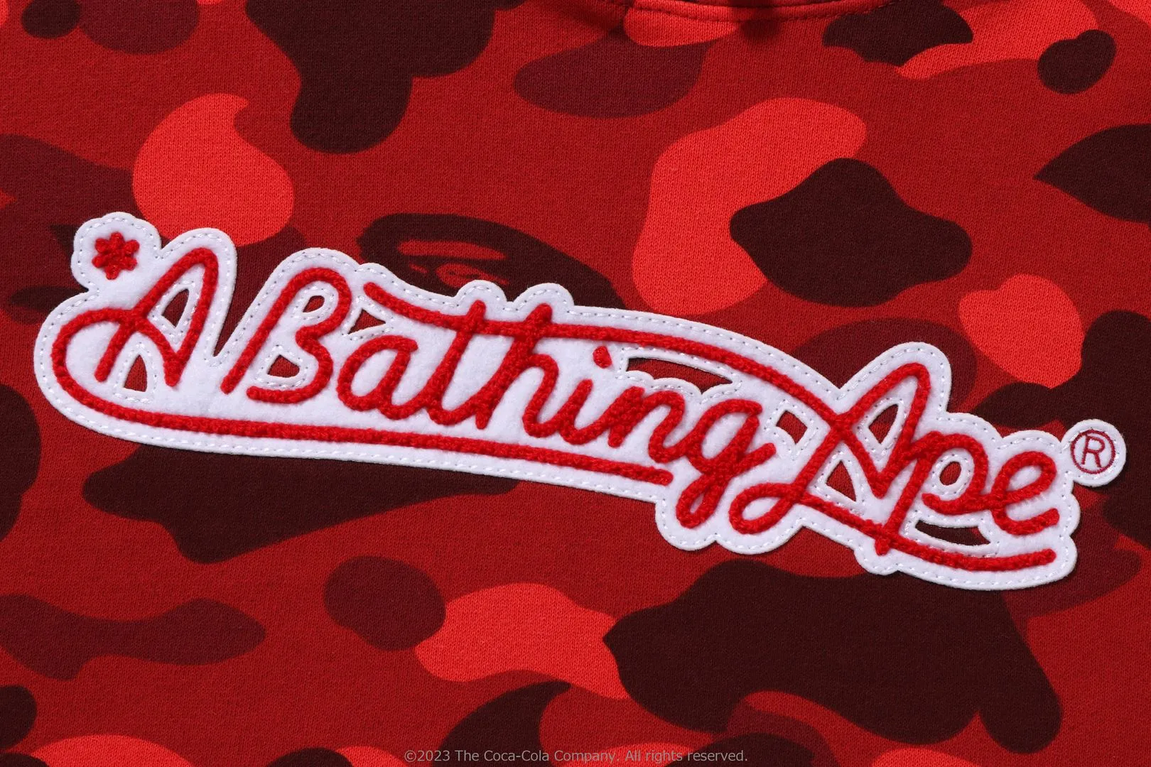 【 BAPE X Coca-Cola 】COLOR CAMO APE HEAD PULLOVER HOODIE sold by Bape product image thumbnail 3