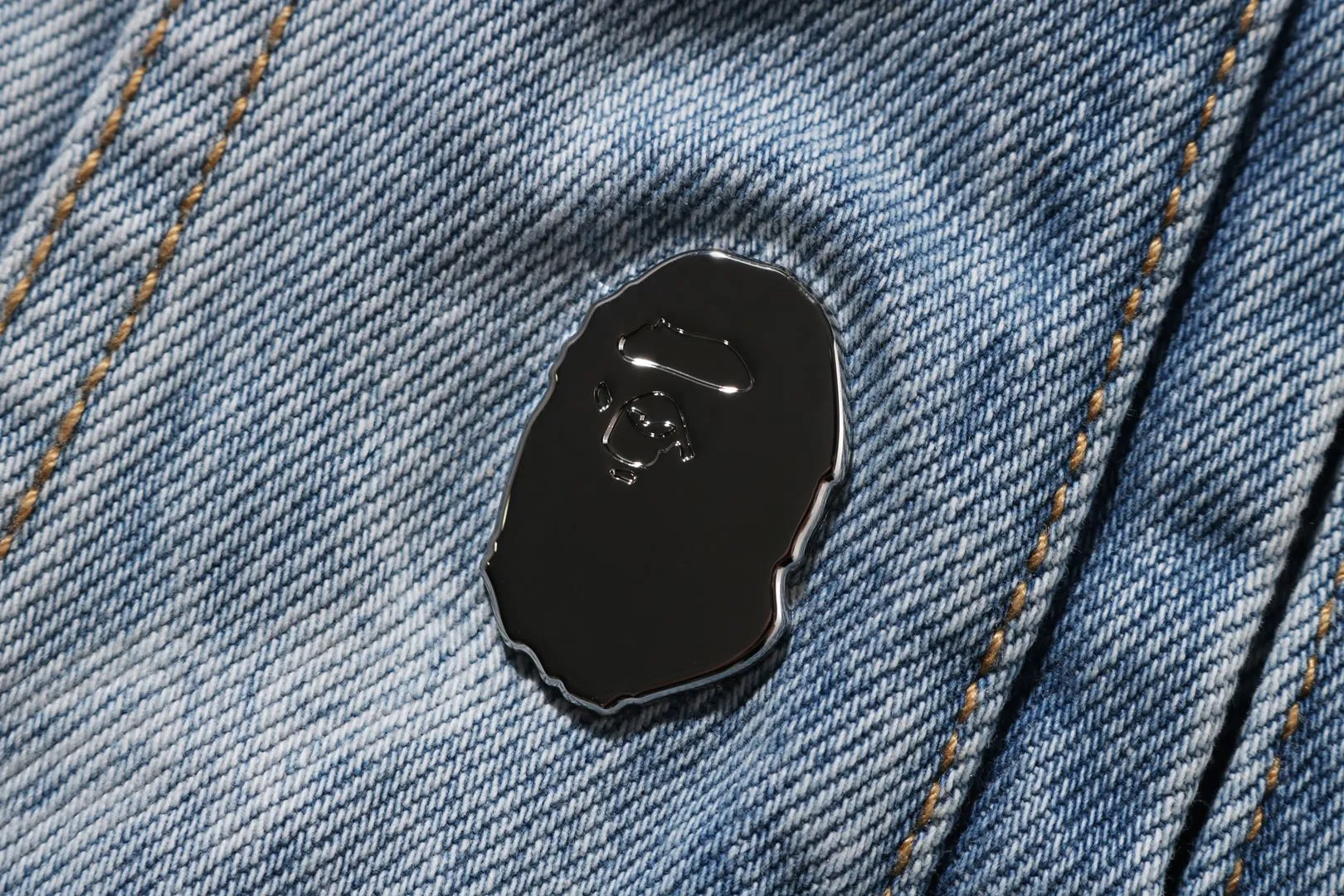 BAPE HEXAGRAM LASER DESTROY DENIM JACKET sold by Bape product image thumbnail 3