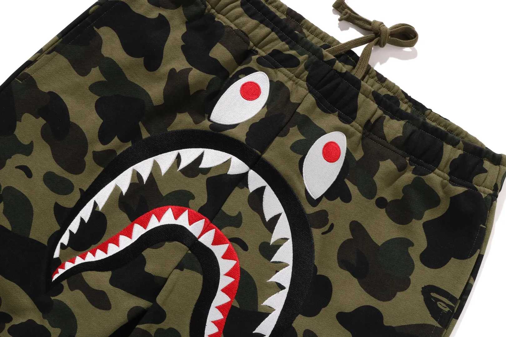 1ST CAMO SHARK SWEATPANTS sold by Bape product image thumbnail 3