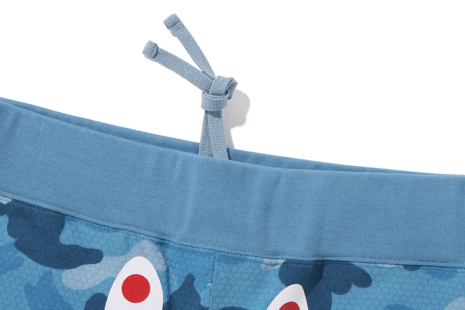HONEYCOMB CAMO SHARK SWEAT SHORTS sold by Bape product image thumbnail 3