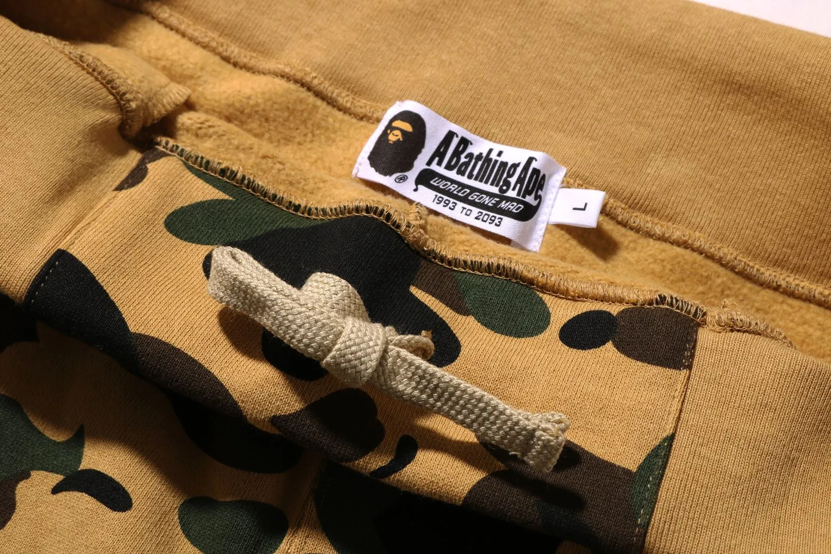 1ST CAMO SWEAT SHORTS sold by Bape product image thumbnail 4