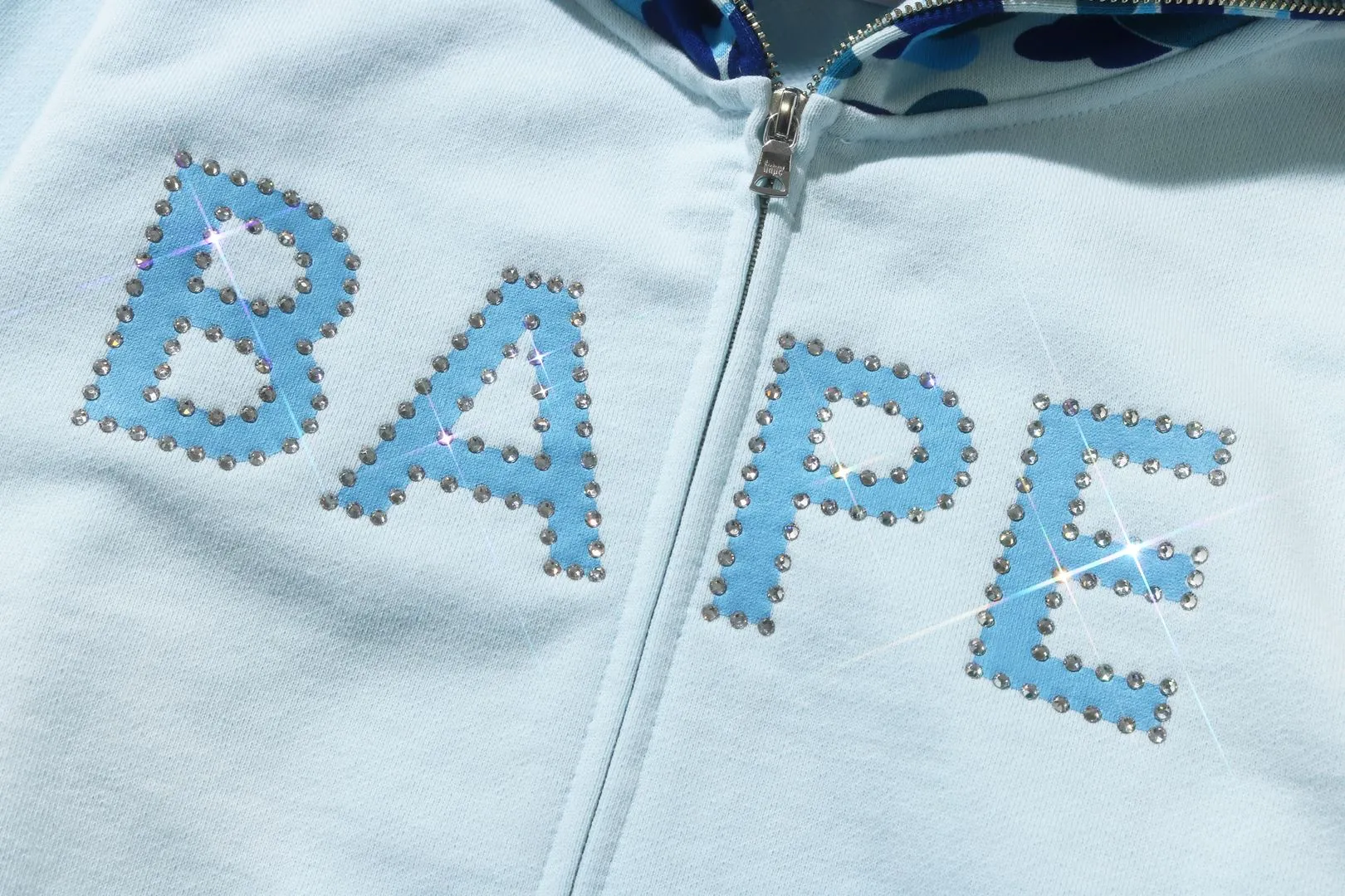 ABC CAMO CRYSTAL STONE BAPE FULL ZIP HOODIE sold by Bape product image thumbnail 4