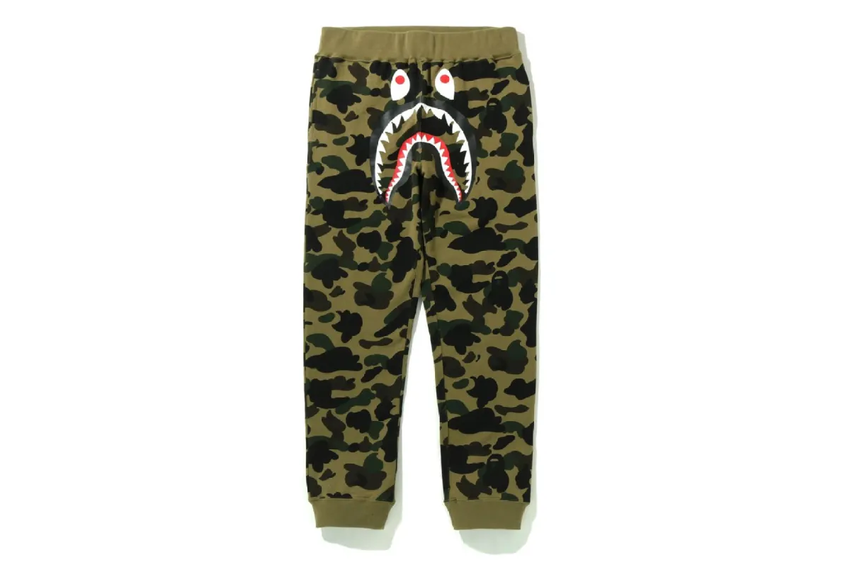 1ST CAMO SHARK SLIM SWEAT PANTS sold by Bape