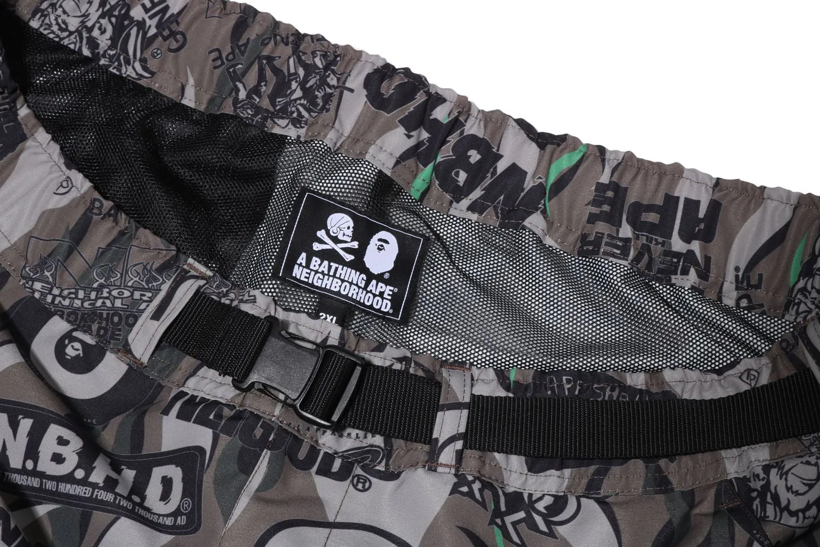 【 BAPE X NBHD 】MULTI POCKET TRACK PANTS sold by Bape product image thumbnail 3