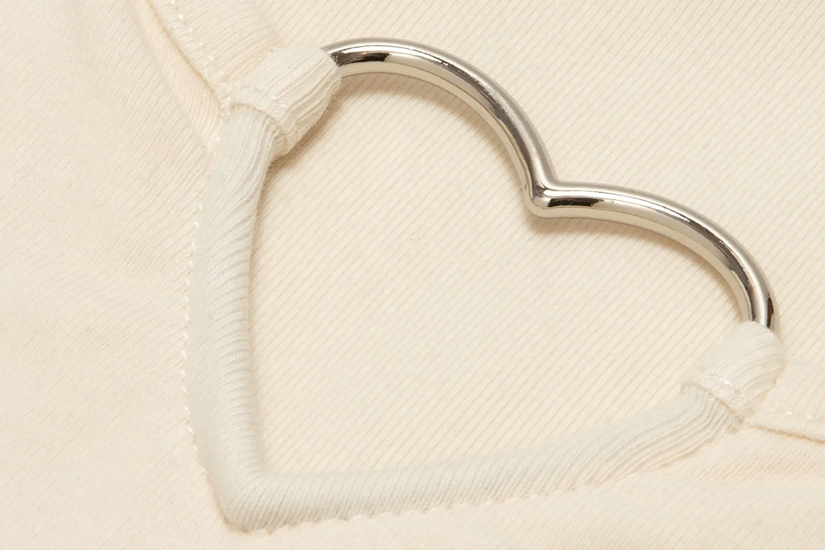 HERT SHAPE METAL RING CROP TOP sold by Bape product image thumbnail 3