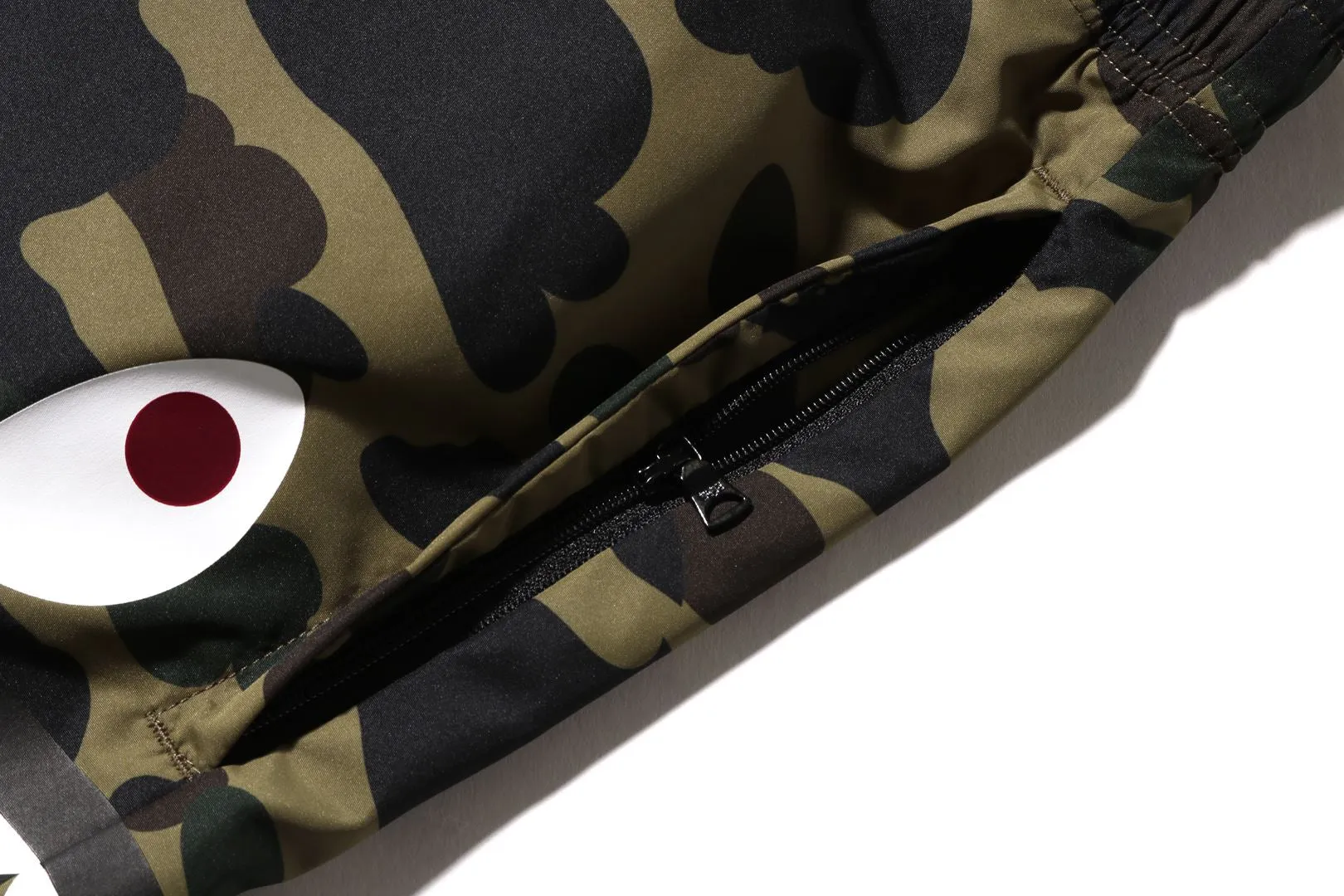 1ST CAMO SIDE SHARK BEACH SHORTS sold by Bape product image thumbnail 5