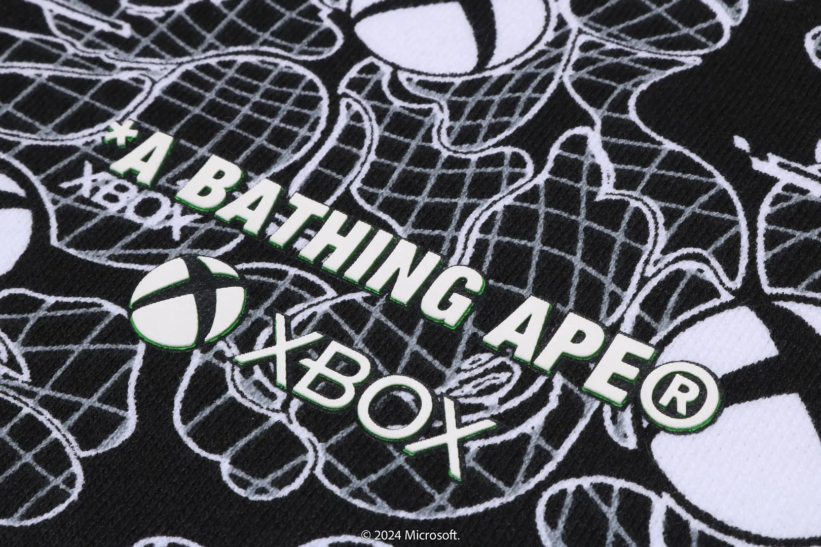 【 BAPE X XBOX 】 CAMO FULL ZIP HOODIE sold by Bape product image thumbnail 4